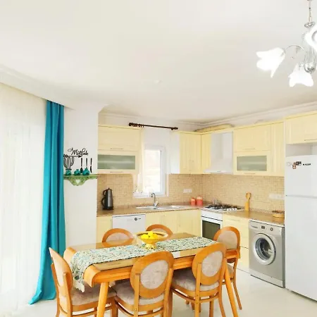 Apartment Manolyam Havuzlu 2+1 *