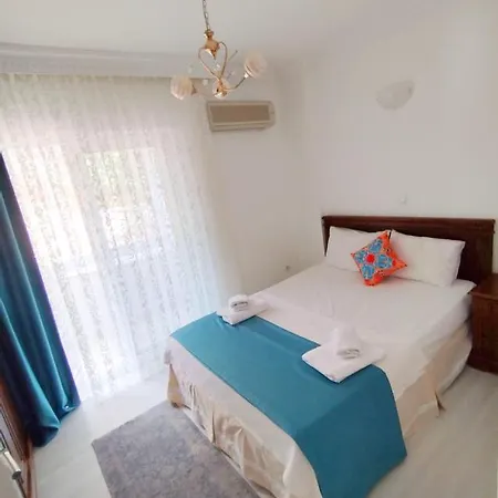 Manolyam Havuzlu 2+1 *