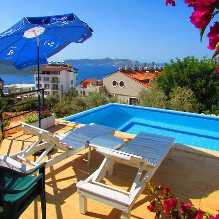 Apartment Manolyam Havuzlu 2+1