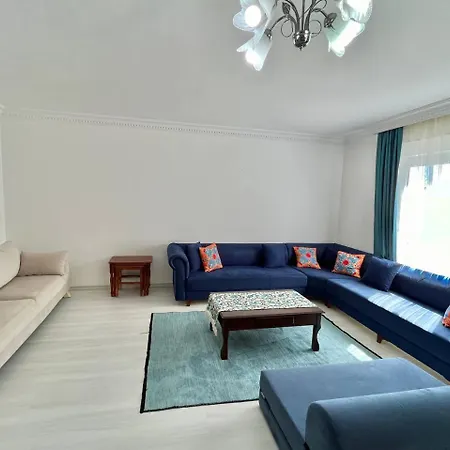 Manolyam Havuzlu 2+1 Apartment