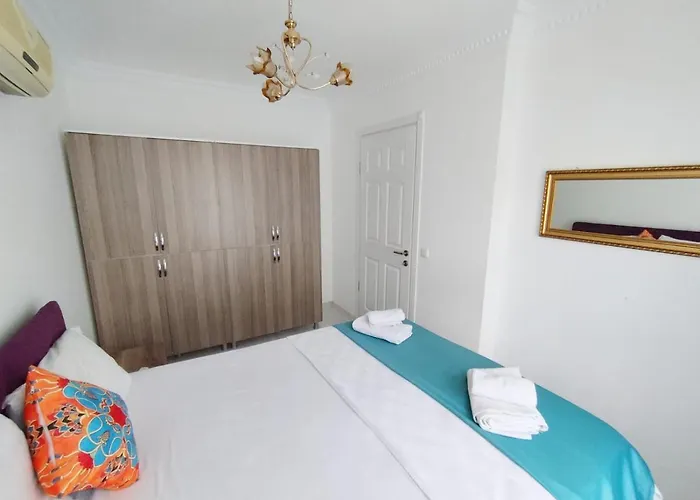 Manolyam Havuzlu 2+1 Appartamento *