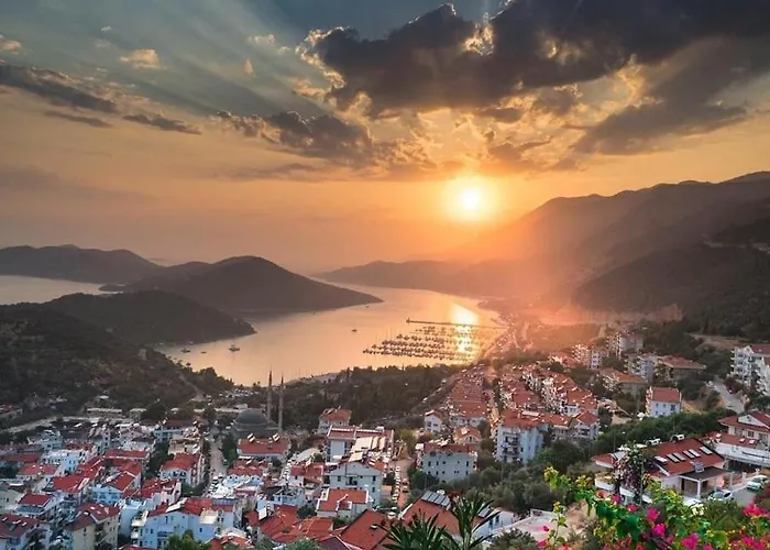 Manolyam Havuzlu 2+1 Appartamento Kaş