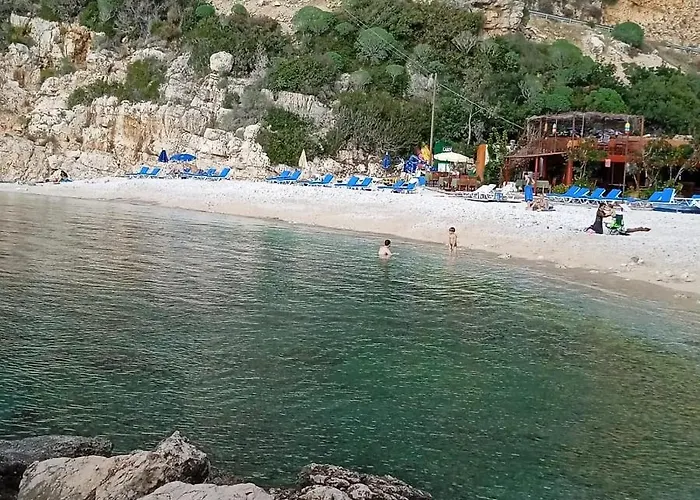 Manolyam Havuzlu 2+1 Appartamento